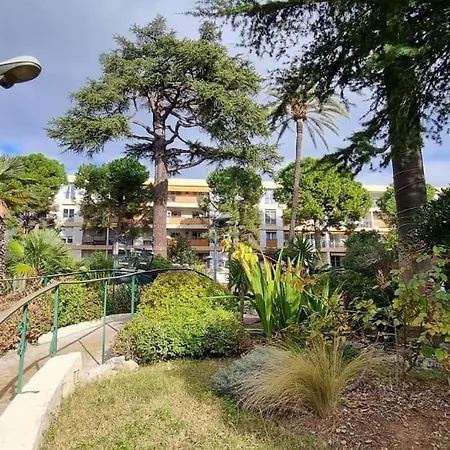 Nice-appt 4 Voyageurs 3 Lits, 800 M/mer Apartmán