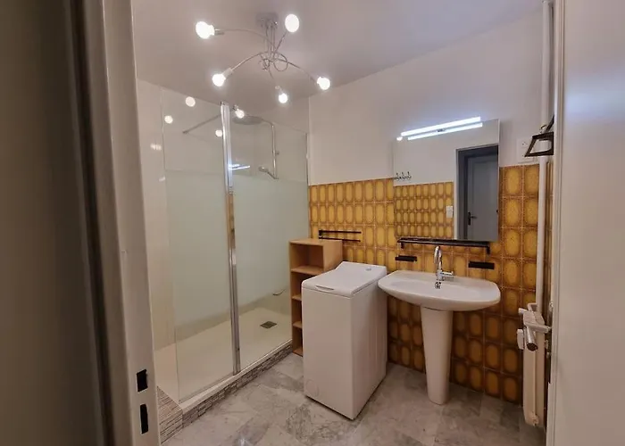 Nice-appt 4 Voyageurs 3 Lits, 800 M/mer Appartement Nice